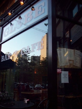 Globe Bar & Cafe